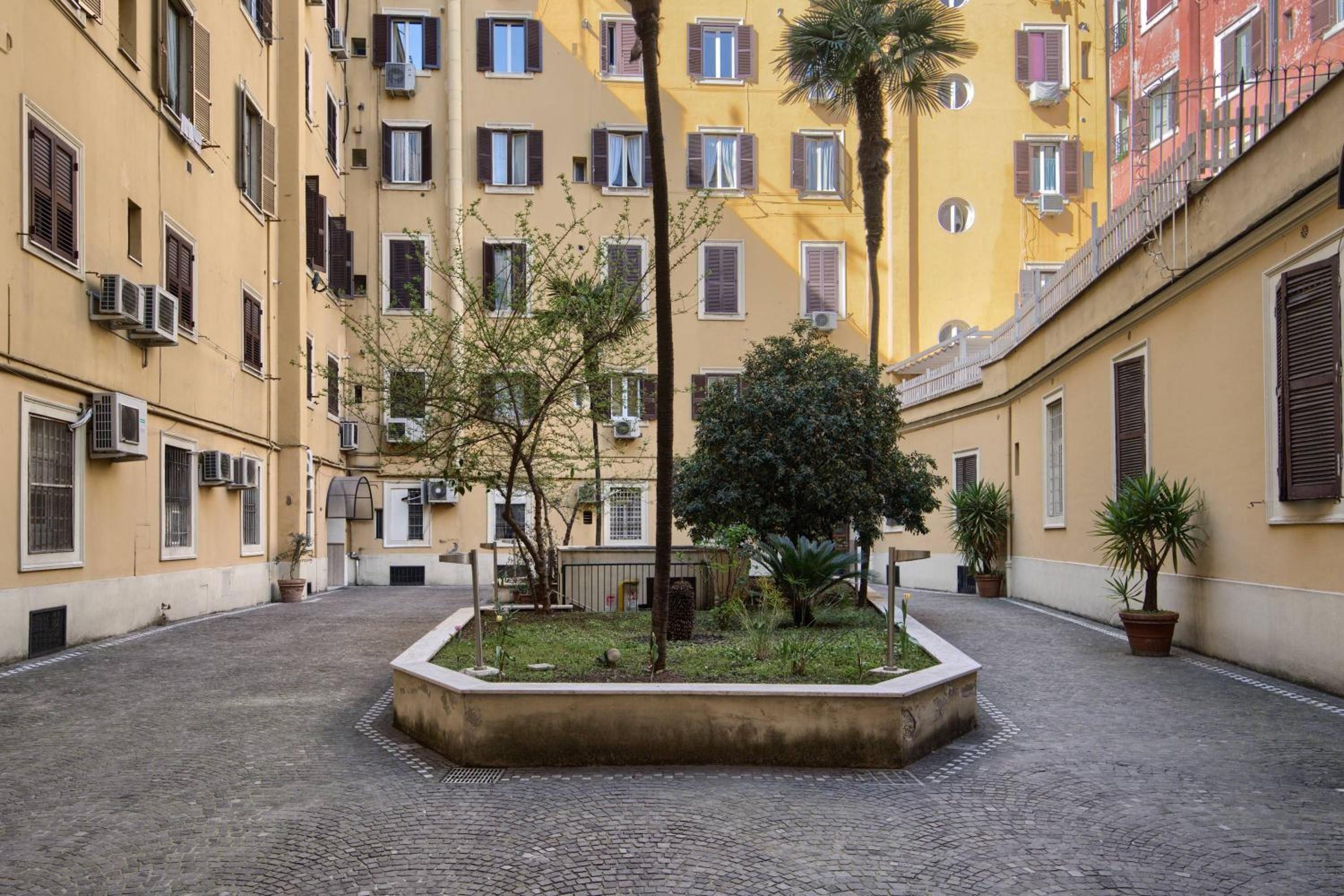 Vatican'S Roof — Photos 1